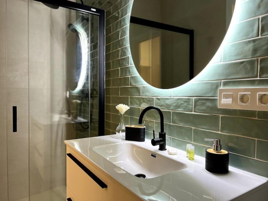 Auxiliadora Luxury Apartment Seville Ngoại thất bức ảnh
